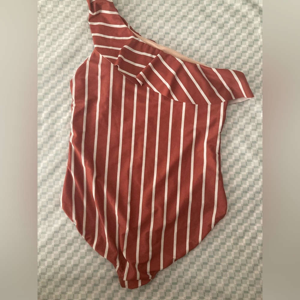 One shoulder Albion fit swimsuit